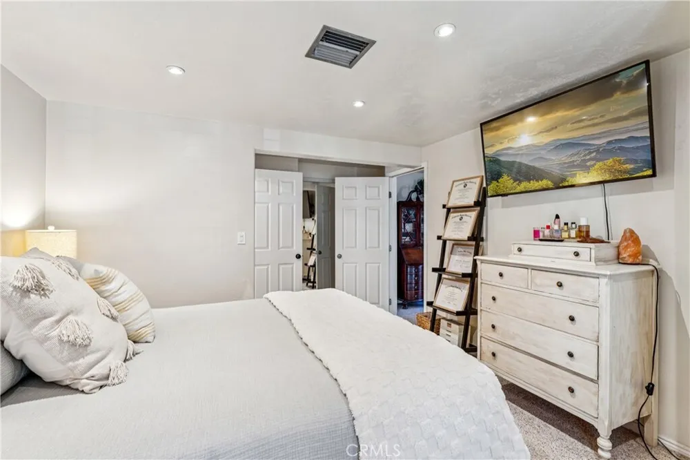 257 Corona Circle, Lake Arrowhead, CA 92352