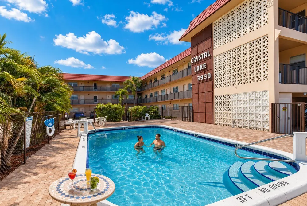 3930 Crystal Lake Dr, Deerfield Beach, FL 33064