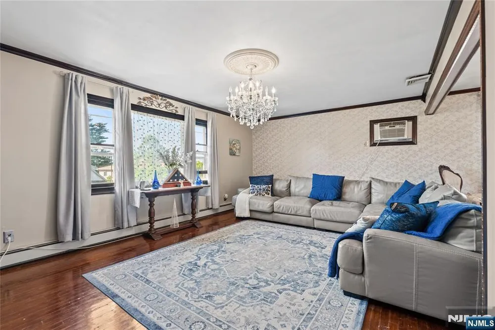 65 Miller Ave, Elmwood Park, NJ 07407