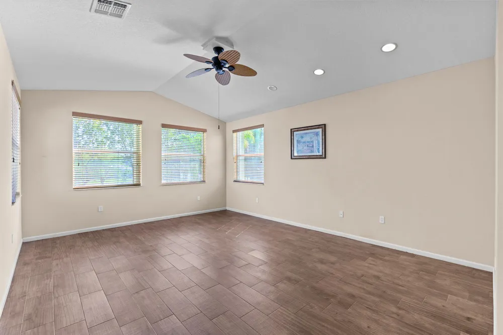9723 Phipps Ln, Wellington, FL 33414