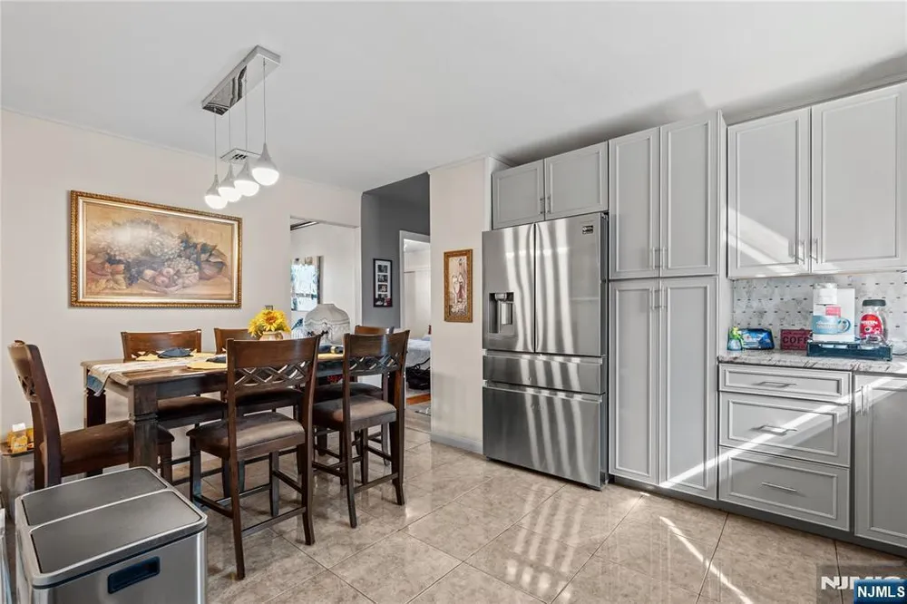 65 Miller Ave, Elmwood Park, NJ 07407
