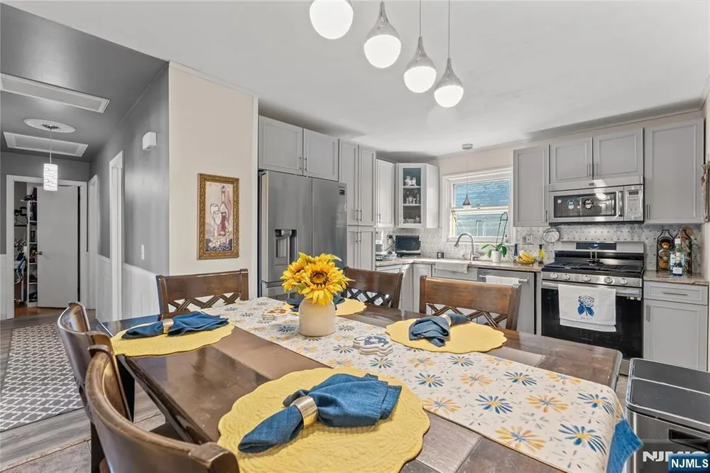 65 Miller Ave, Elmwood Park, NJ 07407