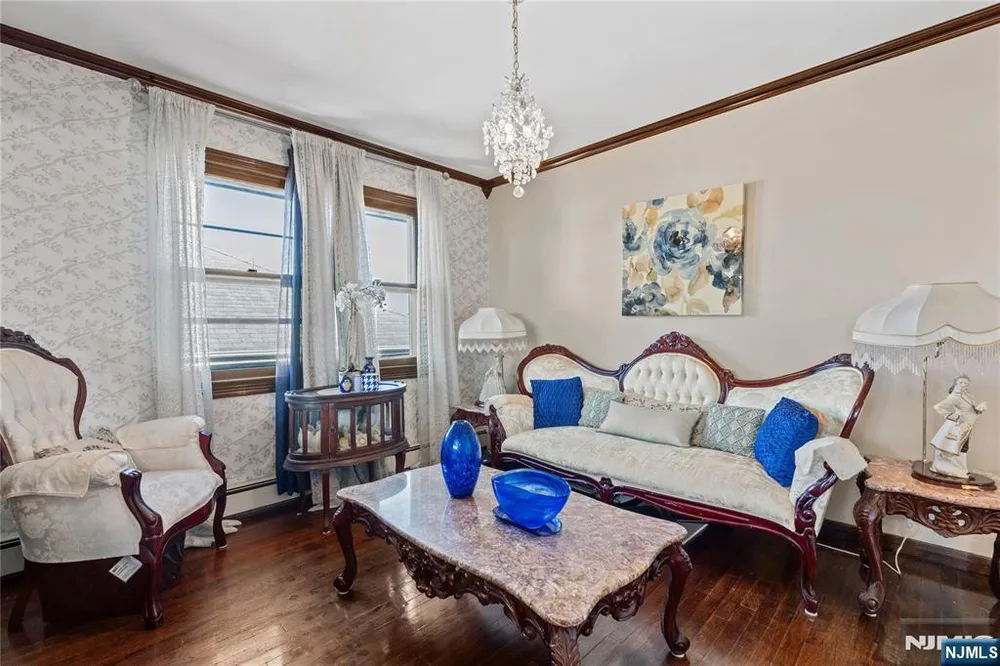65 Miller Ave, Elmwood Park, NJ 07407
