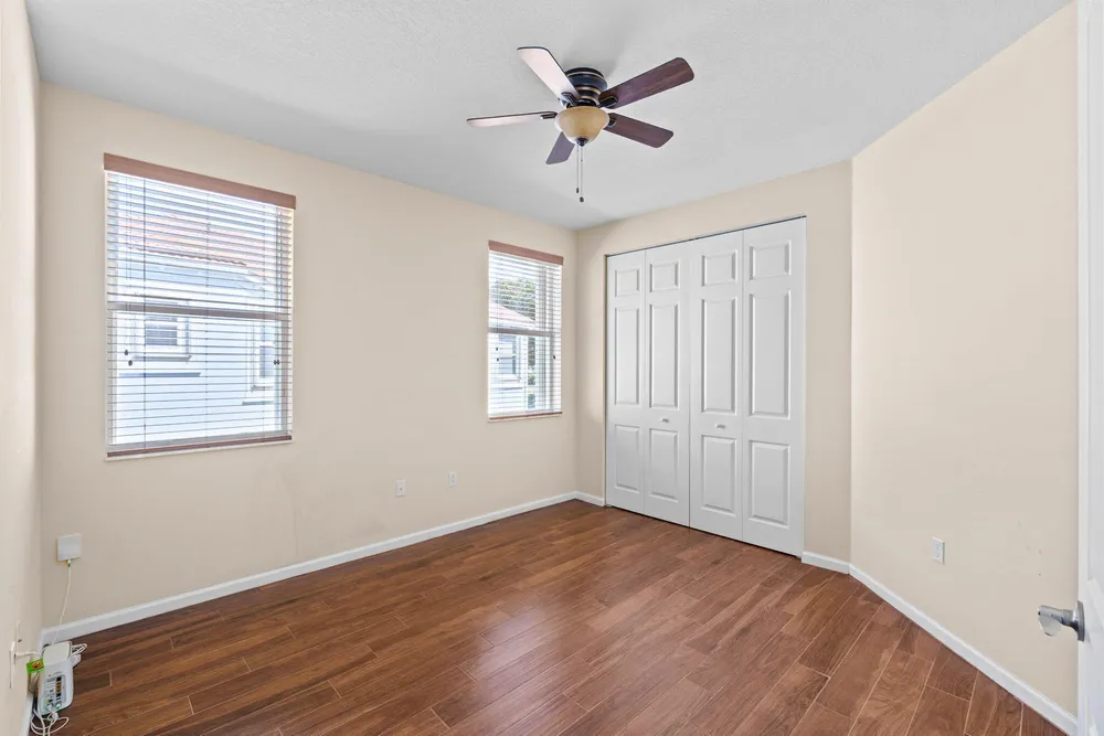 9723 Phipps Ln, Wellington, FL 33414