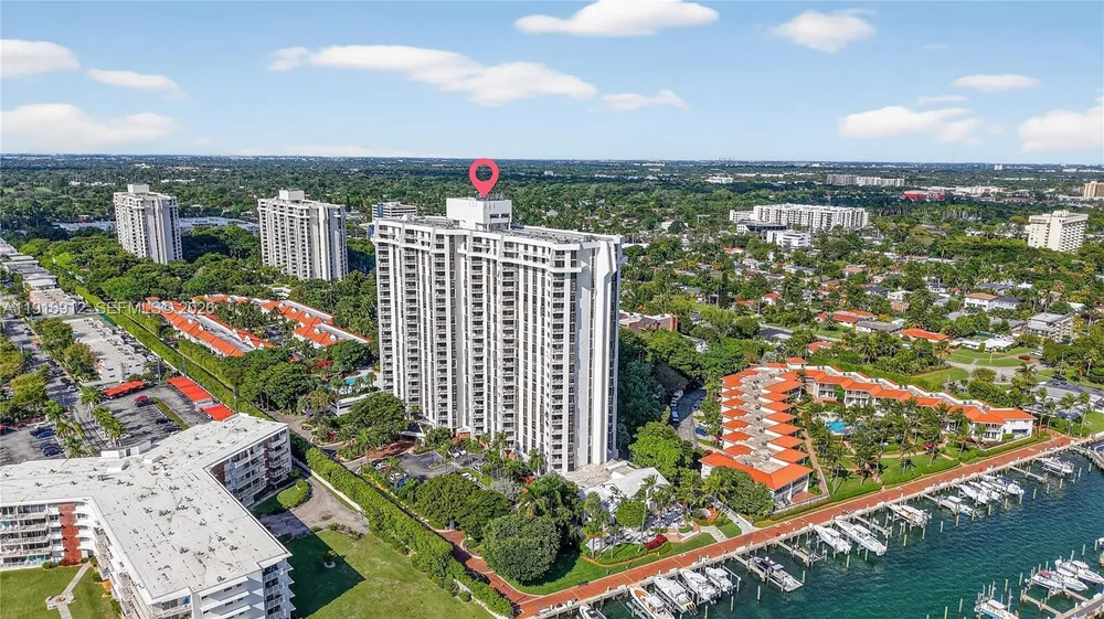 4000 TOWERSIDE TER, Miami, FL 33138