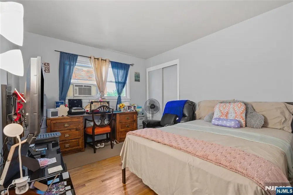 65 Miller Ave, Elmwood Park, NJ 07407