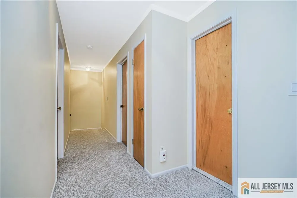 9 Braddock St, East Brunswick, NJ 08816