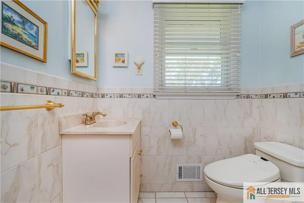 9 Braddock St, East Brunswick, NJ 08816