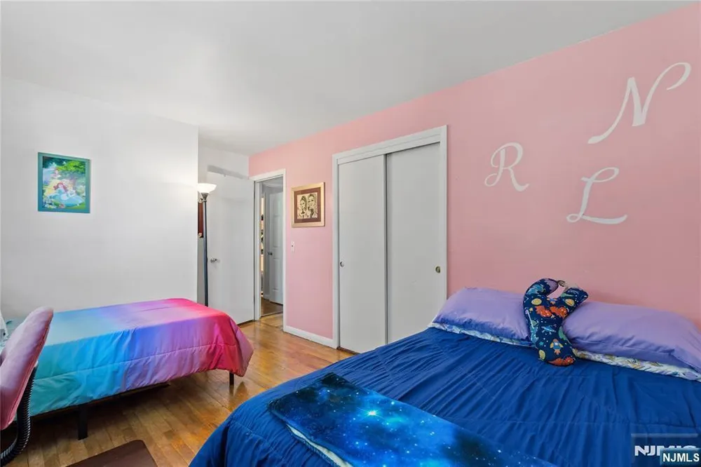 65 Miller Ave, Elmwood Park, NJ 07407
