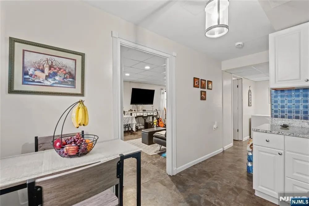 65 Miller Ave, Elmwood Park, NJ 07407