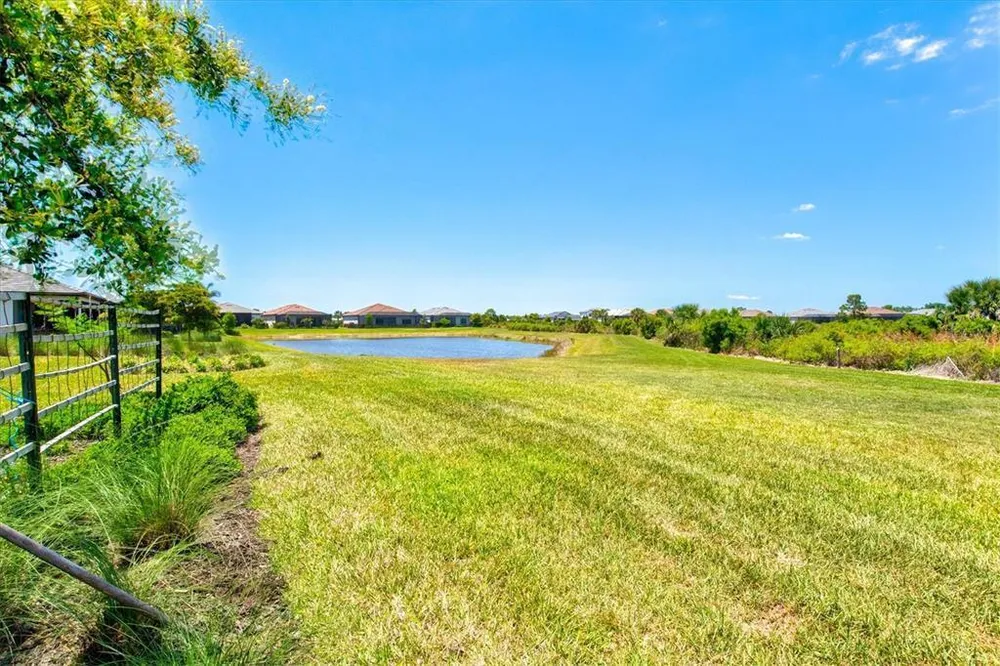 6272 Winding Pine Dr, Nokomis, FL 34275