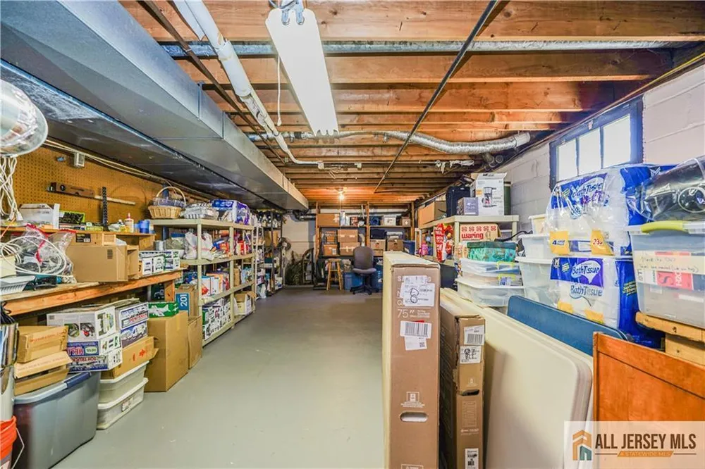 9 Braddock St, East Brunswick, NJ 08816