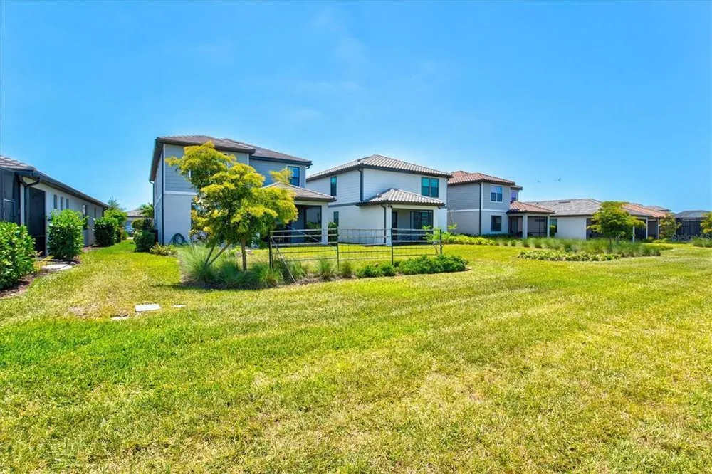 6272 Winding Pine Dr, Nokomis, FL 34275