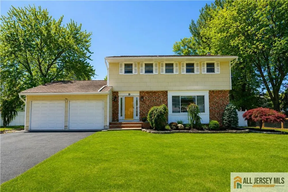 9 Braddock St, East Brunswick, NJ 08816