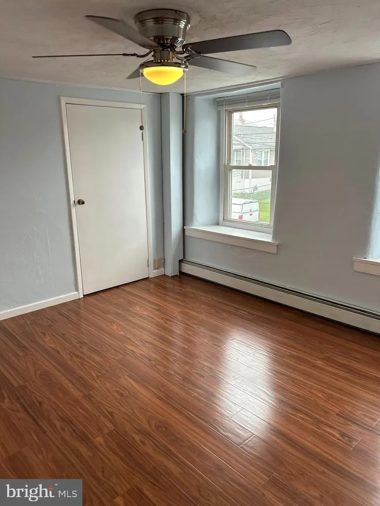 629 Summit St, King of Prussia, PA 19406-2719