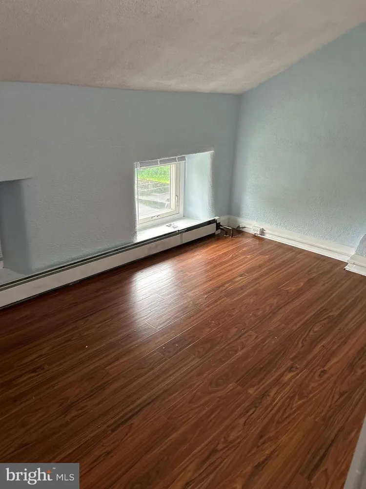 629 Summit St, King of Prussia, PA 19406-2719