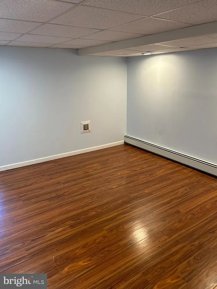 629 Summit St, King of Prussia, PA 19406-2719