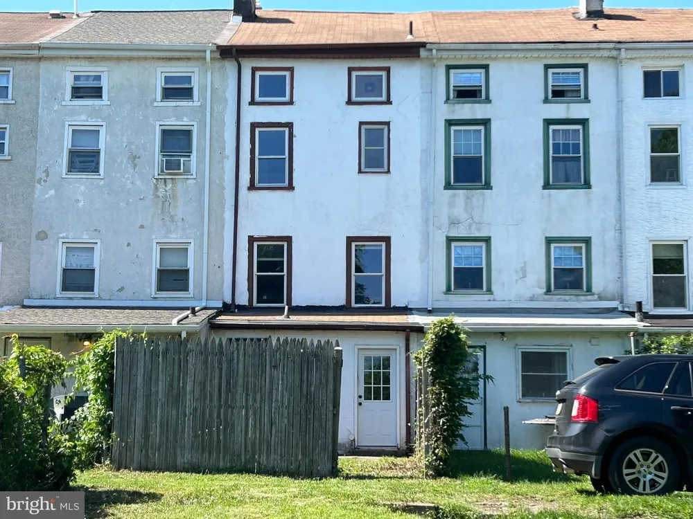 629 Summit St, King of Prussia, PA 19406-2719