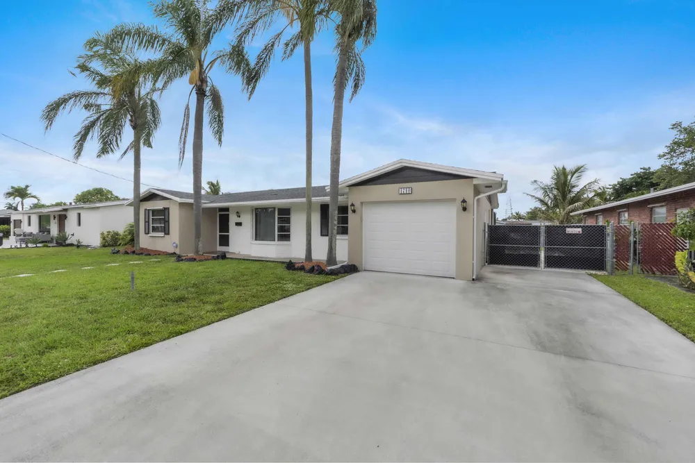 1710 W River Dr, Margate, FL 33063