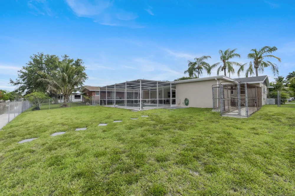 1710 W River Dr, Margate, FL 33063