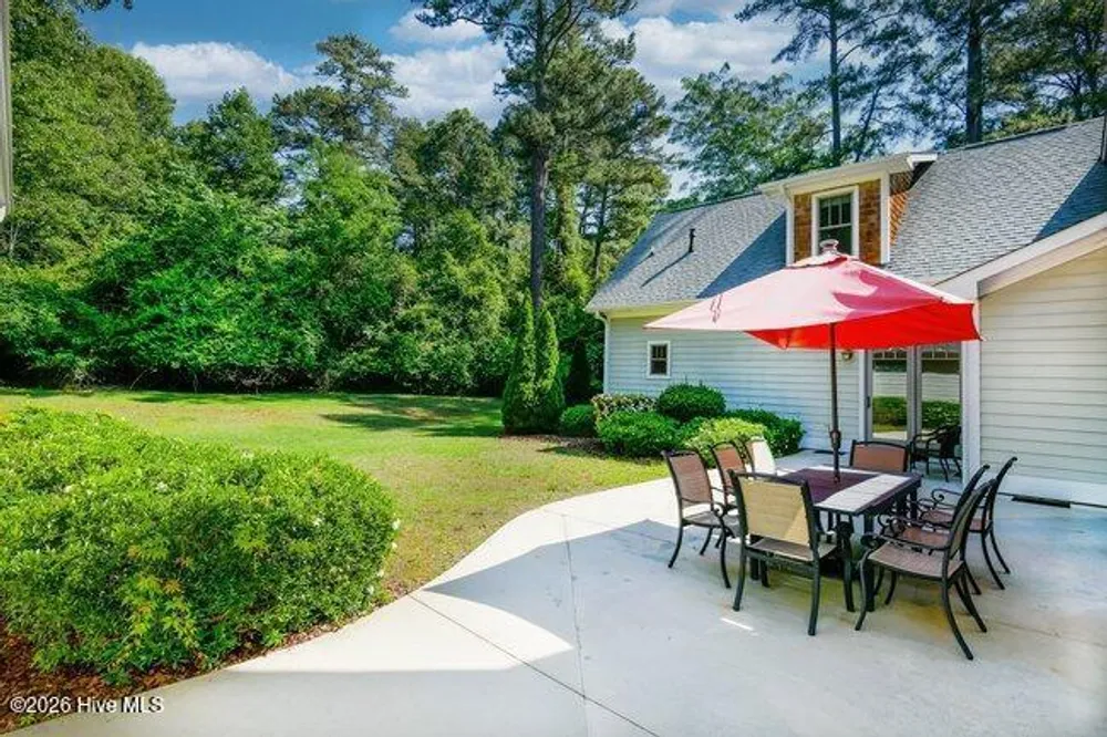 680 N Bethesda Rd, Southern Pines, NC 28387