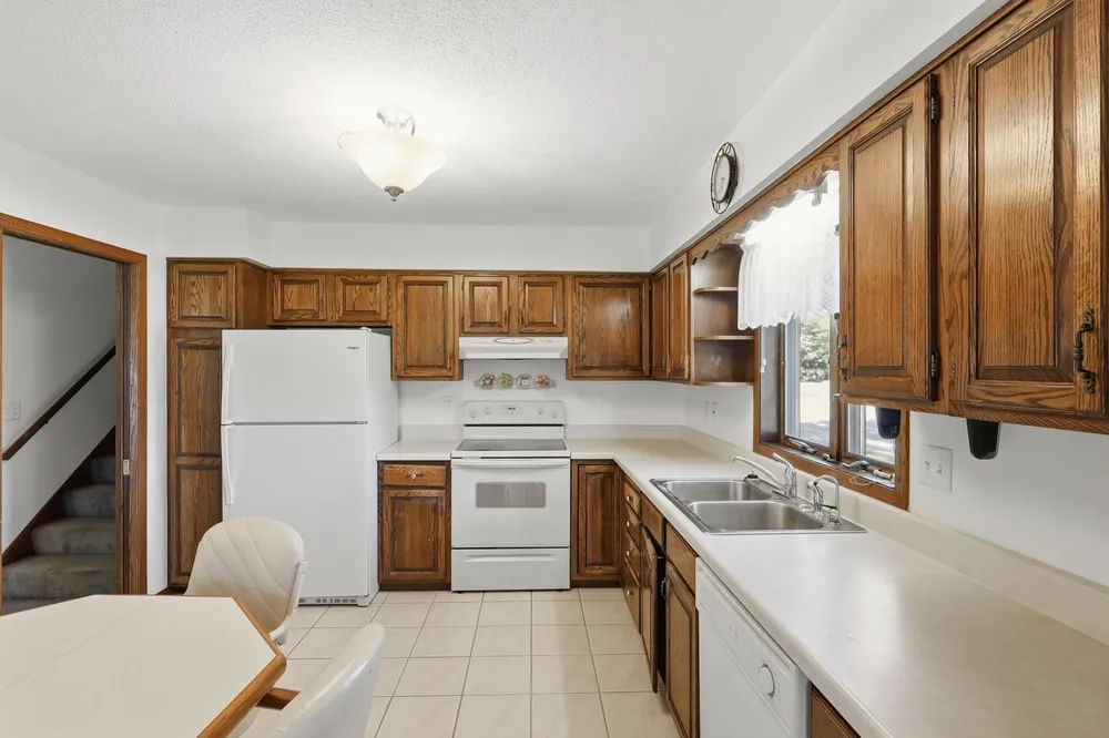 7965 75th St S, Cottage Grove, MN 55016