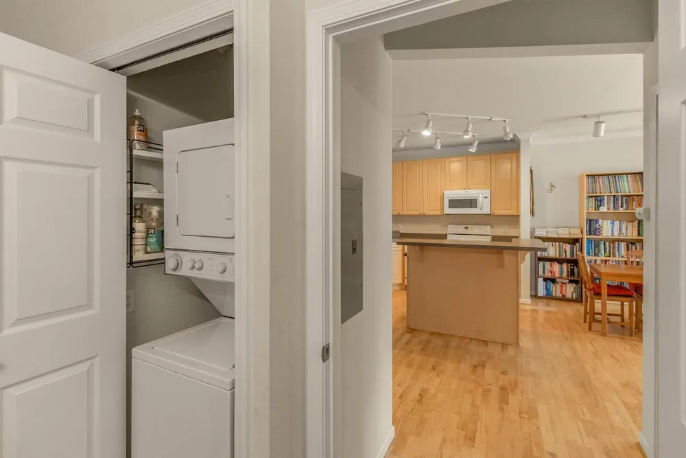 1800 Graham Ave, Saint Paul, MN 55116
