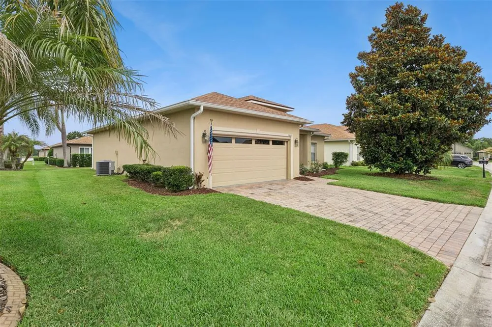 5312 Nicklaus Dr, Winter Haven, FL 33884