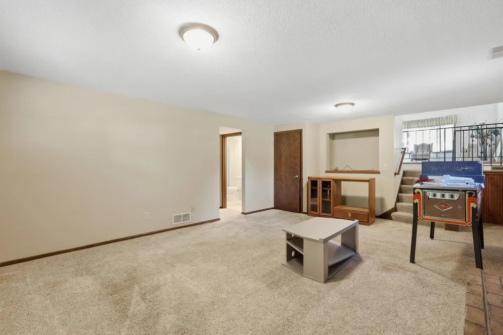 7965 75th St S, Cottage Grove, MN 55016