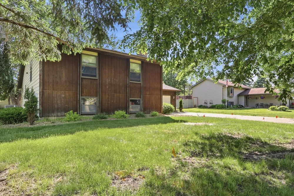 7965 75th St S, Cottage Grove, MN 55016