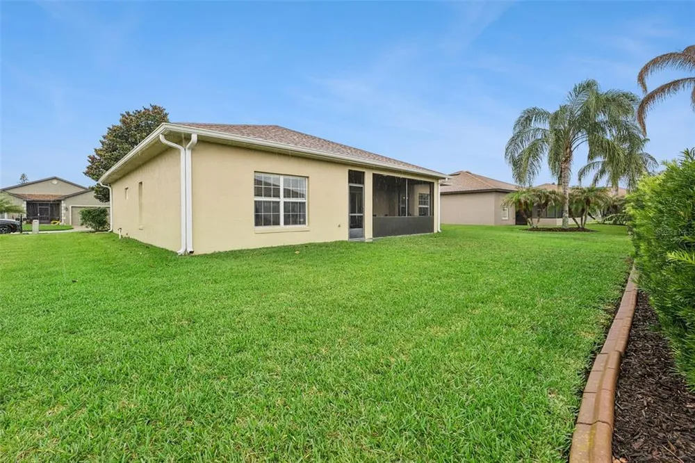 5312 Nicklaus Dr, Winter Haven, FL 33884
