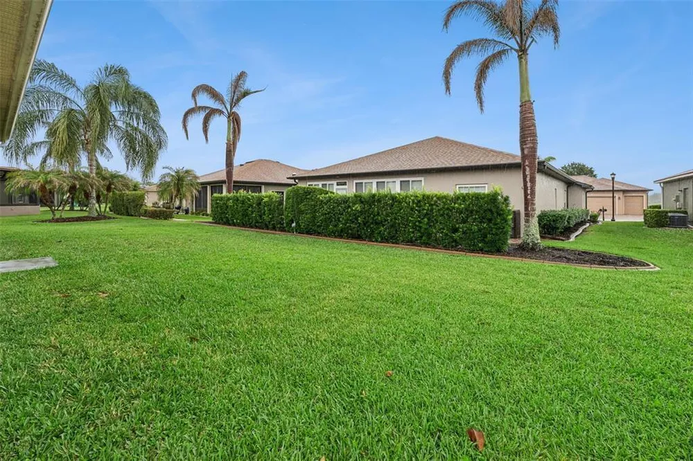5312 Nicklaus Dr, Winter Haven, FL 33884