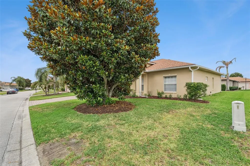 5312 Nicklaus Dr, Winter Haven, FL 33884