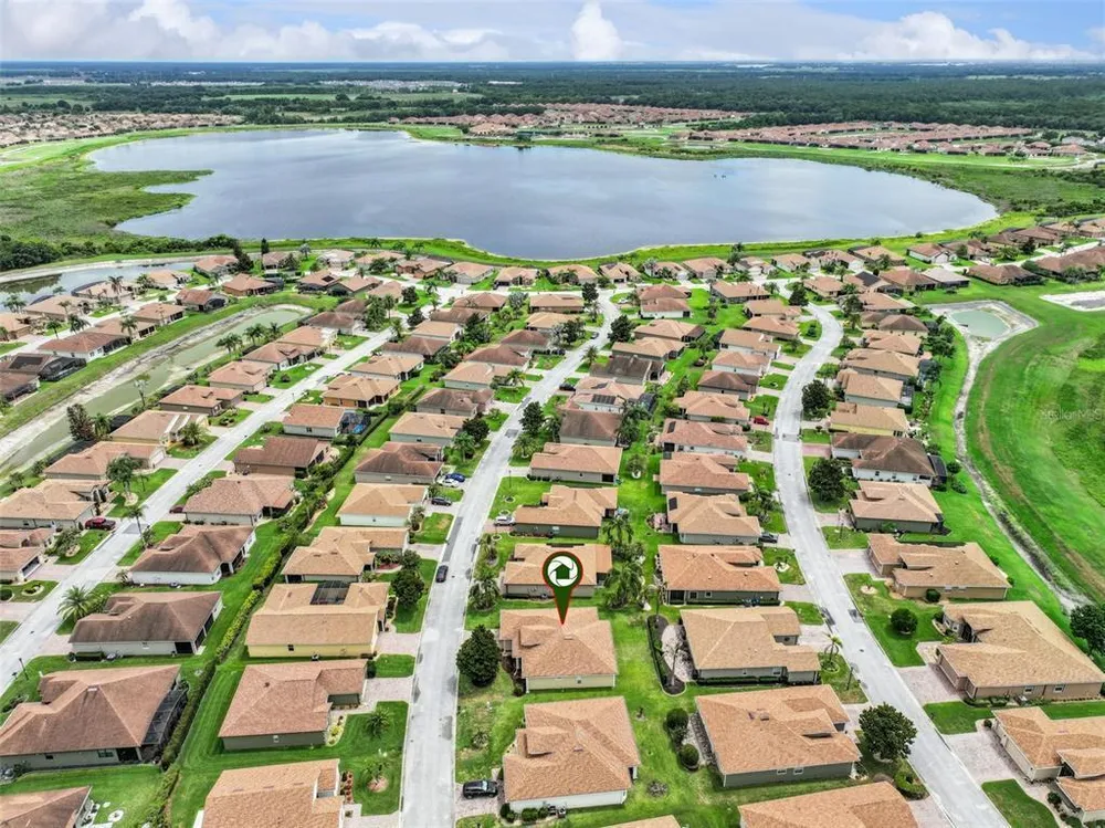 5312 Nicklaus Dr, Winter Haven, FL 33884
