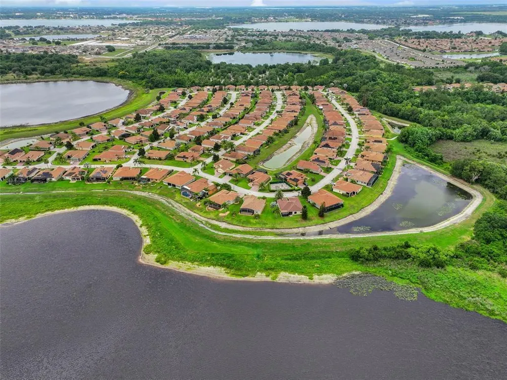 5312 Nicklaus Dr, Winter Haven, FL 33884