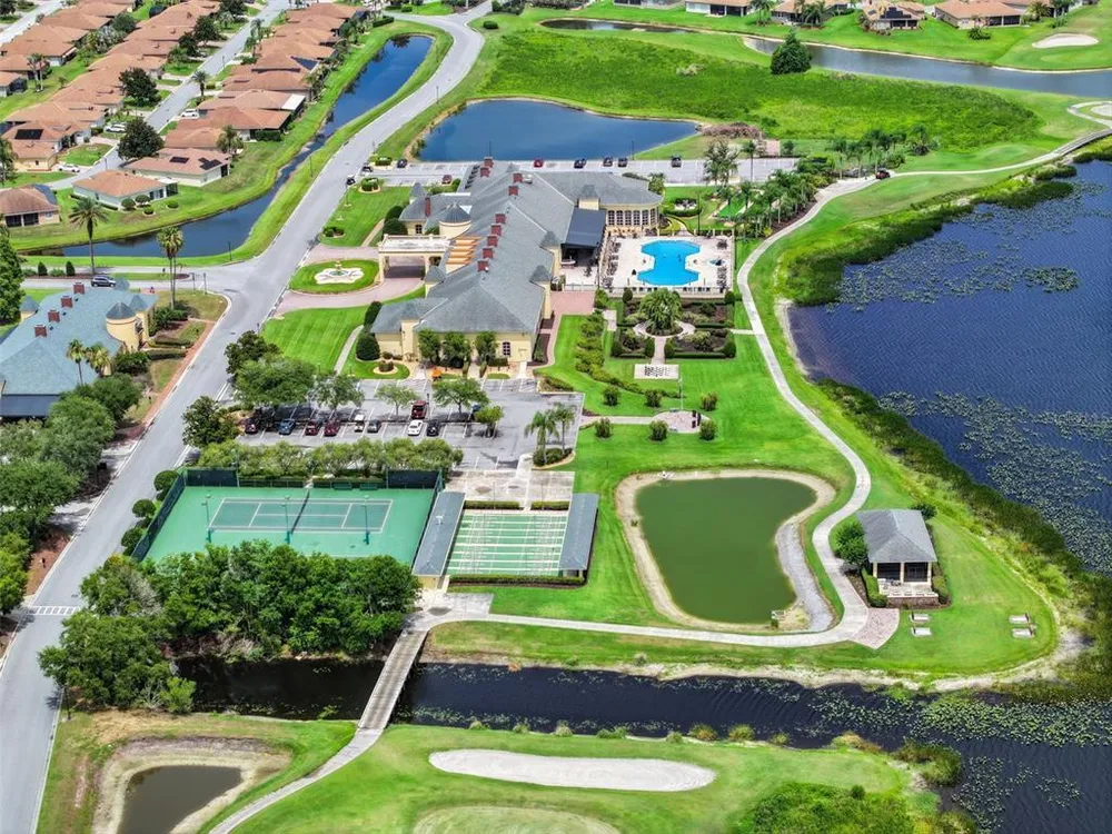 5312 Nicklaus Dr, Winter Haven, FL 33884