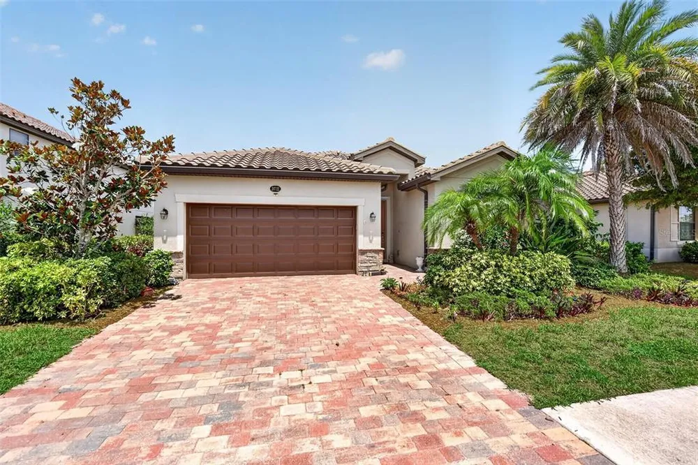 20722 Romagna Pl, Venice, FL 34293