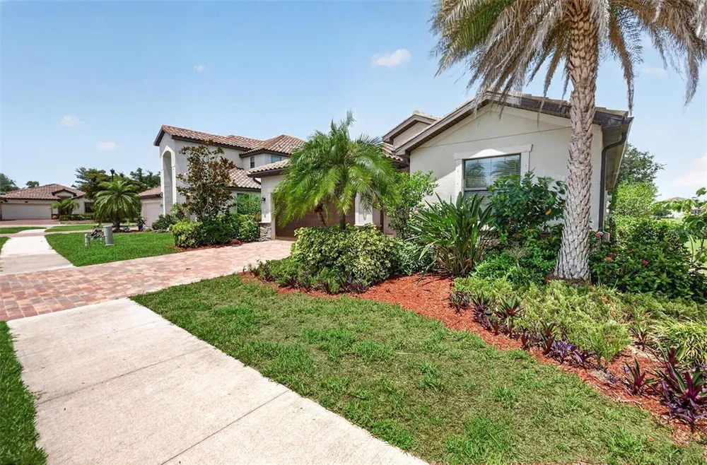 20722 Romagna Pl, Venice, FL 34293