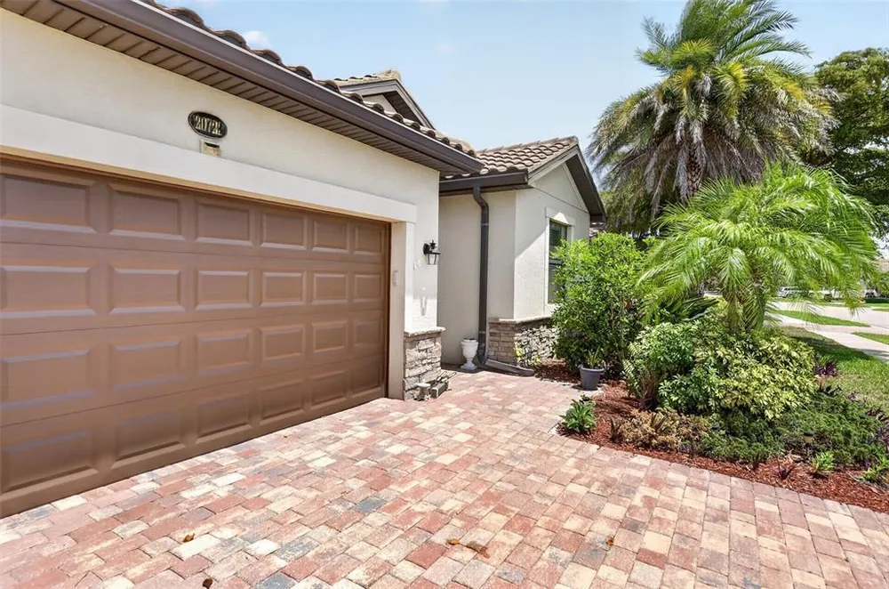 20722 Romagna Pl, Venice, FL 34293
