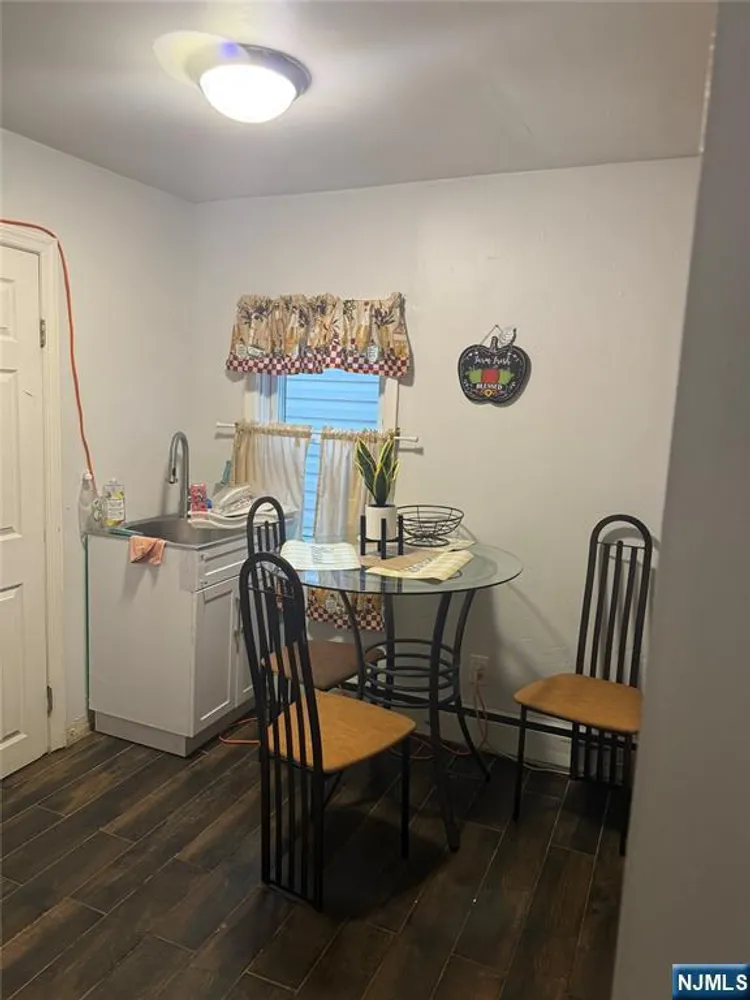 15 N 3rd St, Paterson, NJ 07522