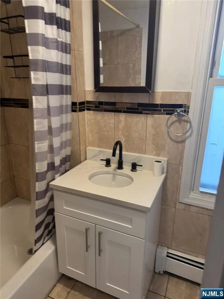 15 N 3rd St, Paterson, NJ 07522