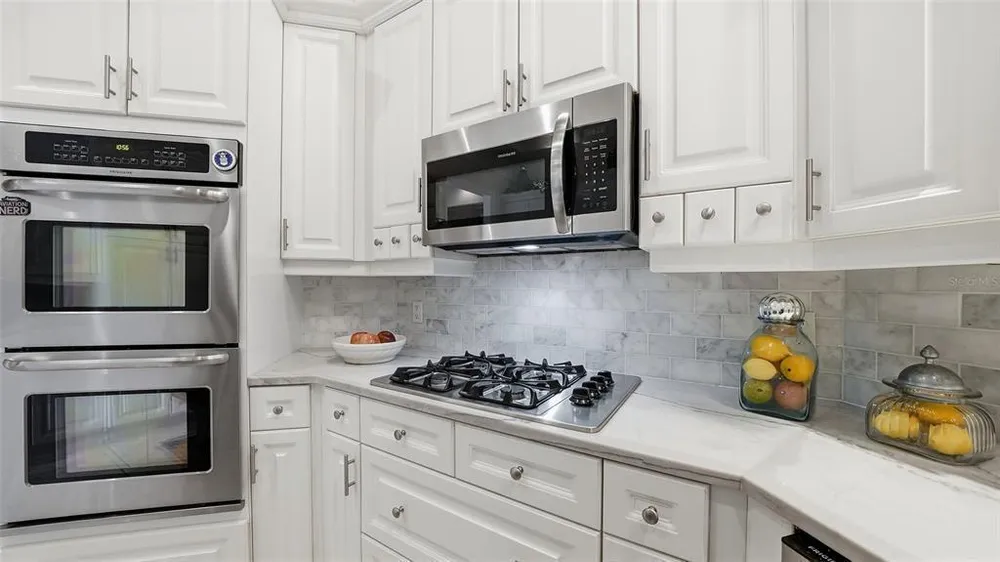 27 Dominica Dr, Englewood, FL 34223