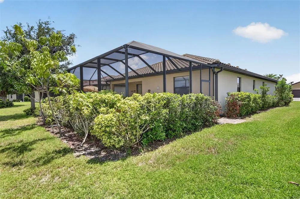 20722 Romagna Pl, Venice, FL 34293