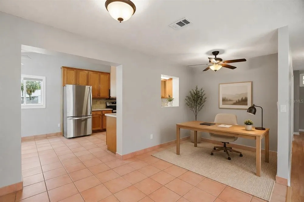 4307 W Wisconsin Ct, Tampa, FL 33616