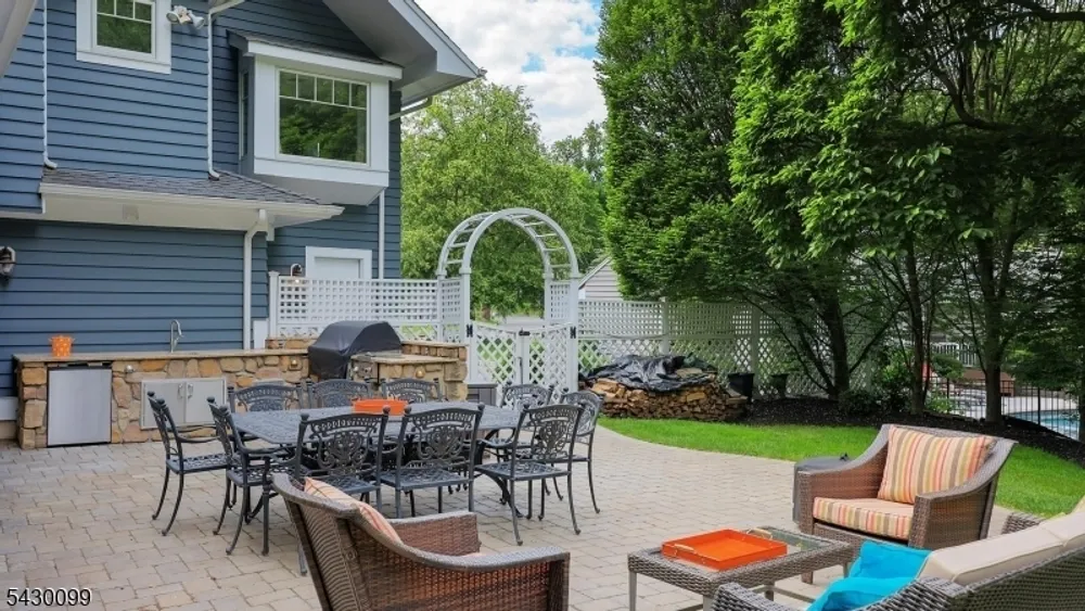 244 Pembrook Rd, Mountainside, NJ 07092