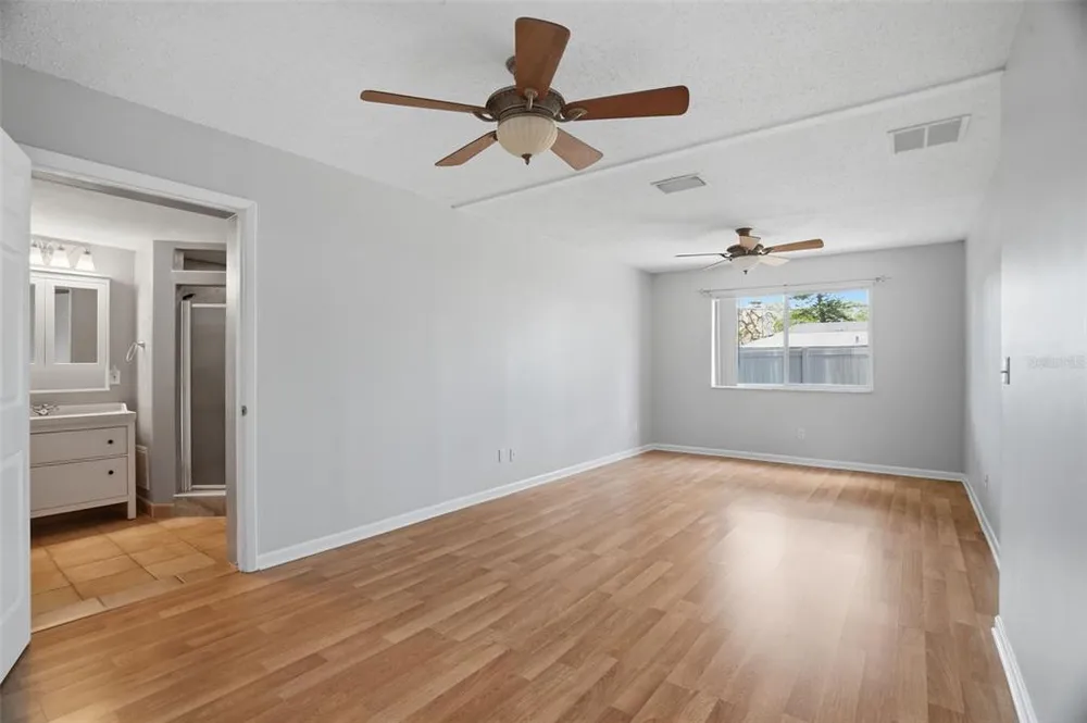 4307 W Wisconsin Ct, Tampa, FL 33616