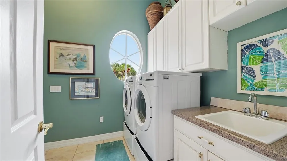 27 Dominica Dr, Englewood, FL 34223