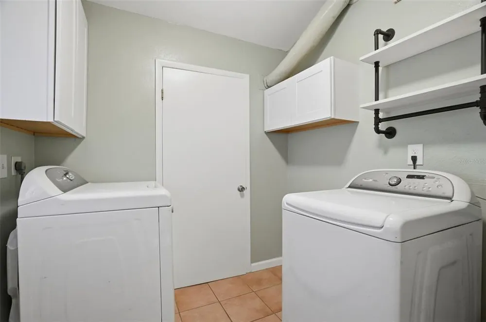 4307 W Wisconsin Ct, Tampa, FL 33616