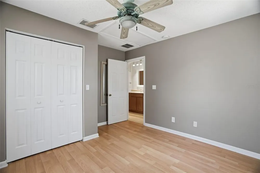 4307 W Wisconsin Ct, Tampa, FL 33616