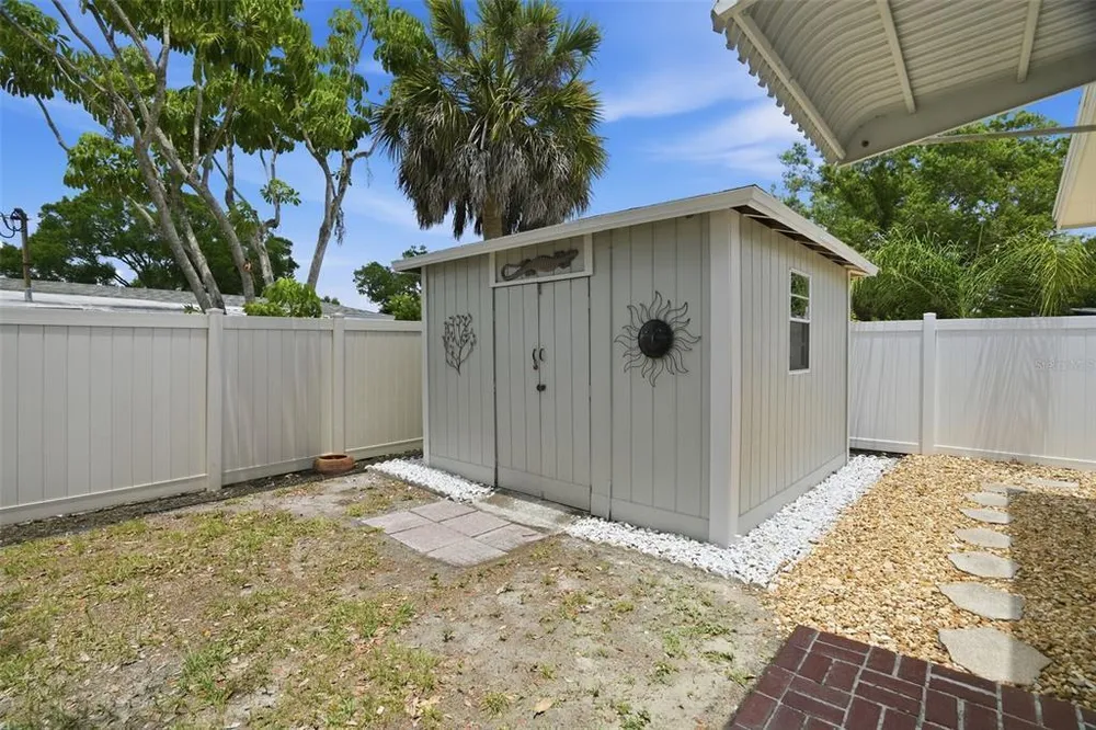 4307 W Wisconsin Ct, Tampa, FL 33616